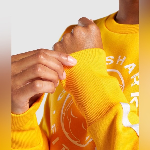 Gymshark Legacy Cropped Sweater - Picture 4 of 10